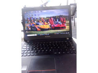 Pc Portable LENOVO Intel Core i5 Génération 6 Batterie 5Heures 8Go RAM 256Go SSD Disc Dur